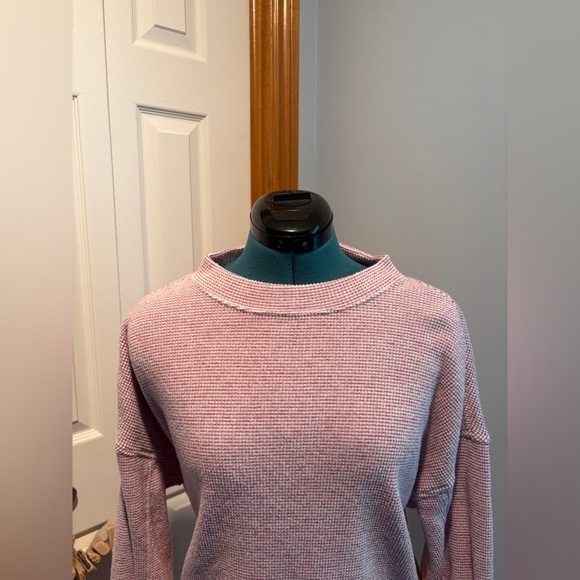 🎉Host Pick 🎉 AERIE ‘Getaway’ Waffle Pink Oversized Sweatshirt - Picture 5 of 12